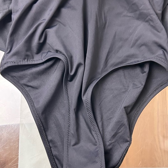 Zara Ruffle One Piece Swimsuit Size M - Picture 4 of 6